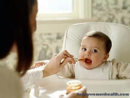 مخاطر الإلحاح على الأطفال لتناول الطعام