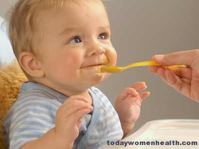 الغذاء المناسب لطفلك أثناء فترة الرضاعة