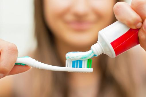 6 عادات تهدد صحة أسنانك