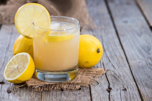 طريقة تحضير مشروب الليمونادة بالزنجبيل المنعش