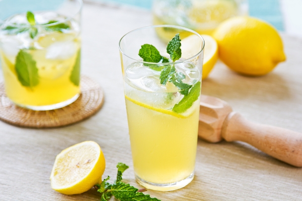 عصير الليمون بالنعناع المنعش