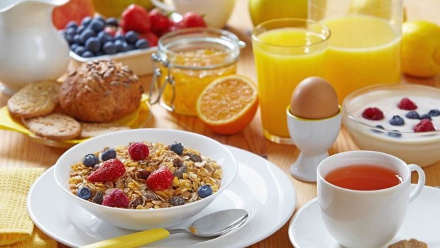 أفضل الأطعمة لإفطار صحي يساهم في خسارة الوزن الزائد