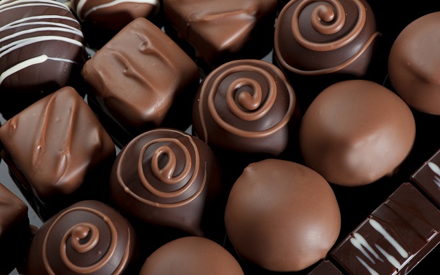 فوائد صحية مثبتة للشوكولاته الداكنه"السوداء"