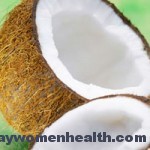 تخلصى من تشقق الشفاه بالخيار وجوز الهند