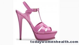 مجموعة من موديلات صنادل ربيع 2012