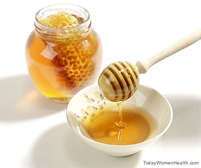 قناع العسل والحليب لعلاج جفاف البشرة