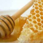 قناع العسل وزيت الزيتون للتخلص من تقصف الشعر 