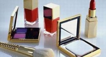 مستحضرات التجميل تؤثر على خصوبة المرأة