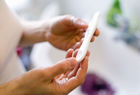 كيف يتم تخصيب البويضة وحدوث الحمل ؟