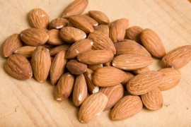 أهم الفوائد الصحية للوز واستخداماتة