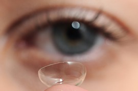 كيف تختارين العدسات اللاصقة يوم زفافك ؟