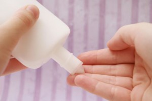 اربع مشاكل للبشرة تحت الأبطين وحلولها