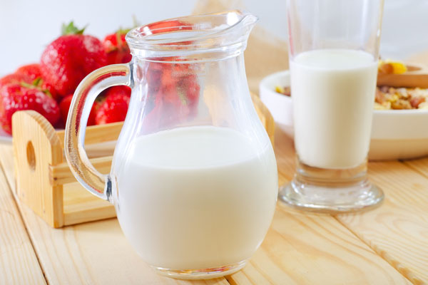 الحليب خالي الدسم قد يسبب أيضاً زيادة الوزن! 