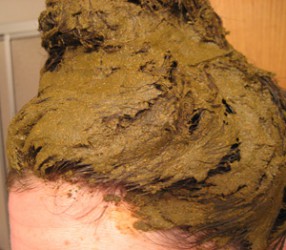 فوائد الحناء في تلوين الشعر