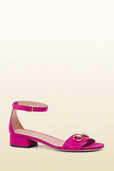 صنادل من قوتشي