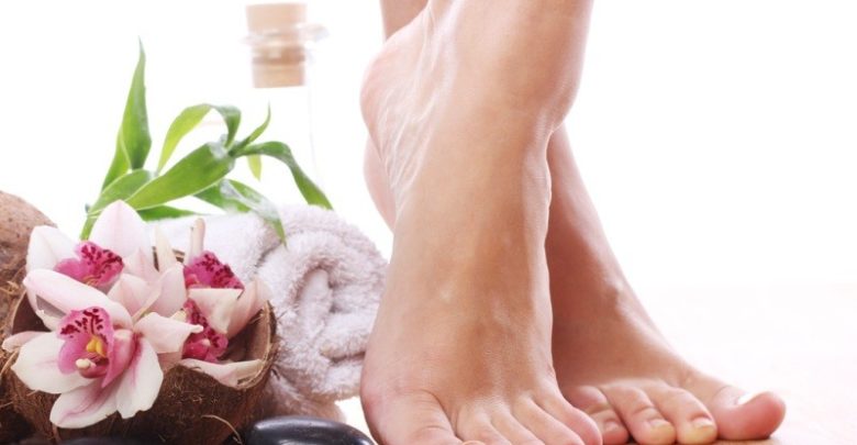 العناية بالقدمين